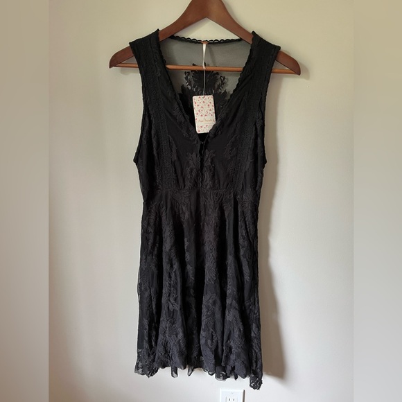 Free People Reign Over Me Sleeveless Black Lace Embroidered Dress - Picture 4 of 10